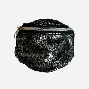 Avon Vintage 2010 Black Shimmer Adjustable Wristlet OSFM